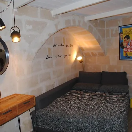 Labanca's La Perla Dei Sassi Apartment