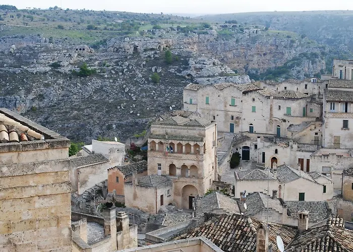 Labanca's La Perla Dei Sassi